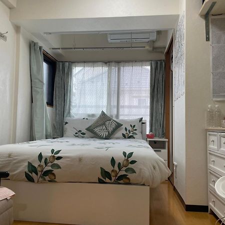 新宿安靜の家-A Quiet Home In Shinjuku - A 26 Square Meter Double Bed Room That Feels Like Home Tōkyō Extérieur photo
