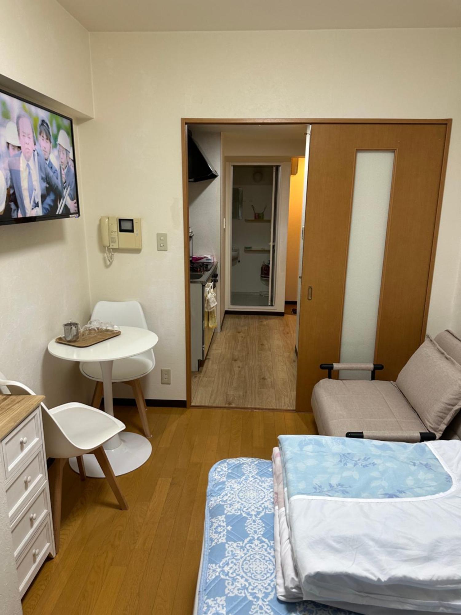 新宿安靜の家-A Quiet Home In Shinjuku - A 26 Square Meter Double Bed Room That Feels Like Home Tōkyō Extérieur photo