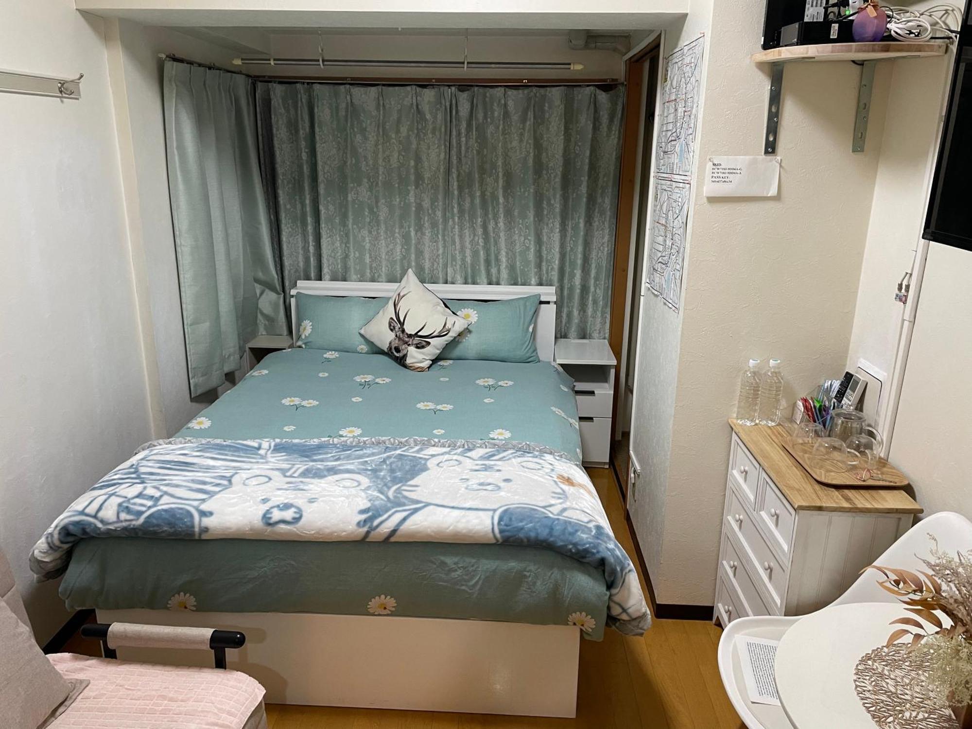 新宿安靜の家-A Quiet Home In Shinjuku - A 26 Square Meter Double Bed Room That Feels Like Home Tōkyō Extérieur photo
